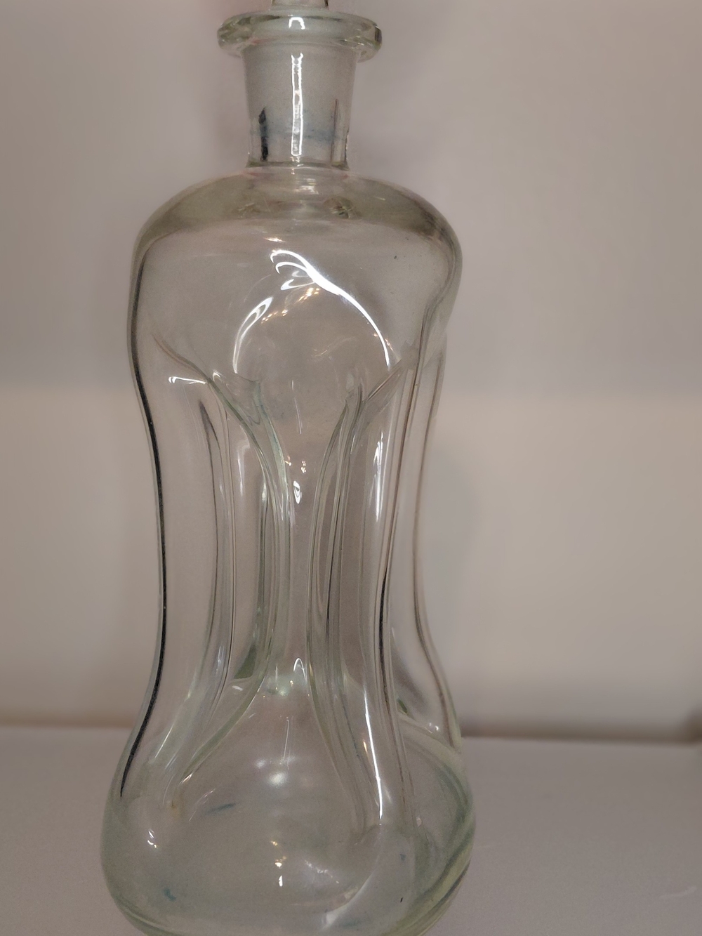 Cluk Clux Clear Glass Decanter with Stopper. Vintage